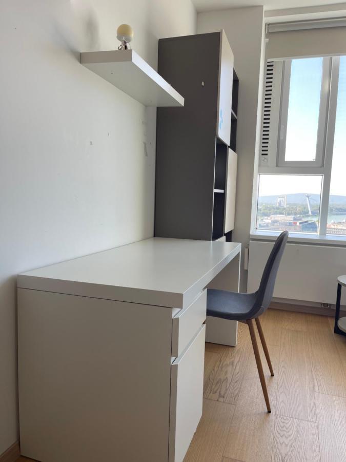 Sag Panorama Apartment 3 Rooms 19Th Floor Great View Free Parking براتسيلافا المظهر الخارجي الصورة